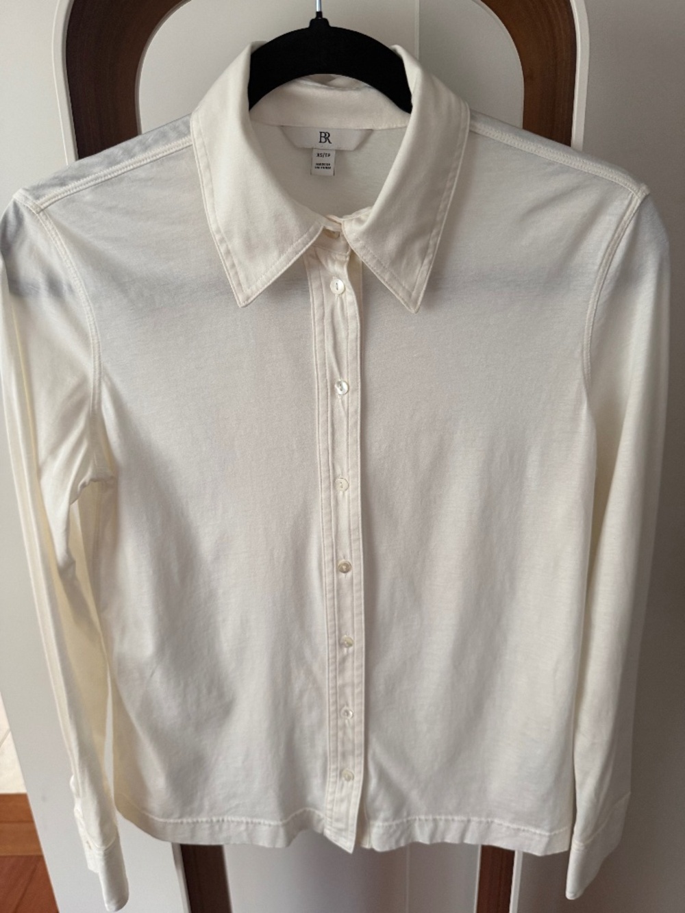 Banana Republic Ivory Cream 100% Cotton Fitted Button Down Shirt XS
